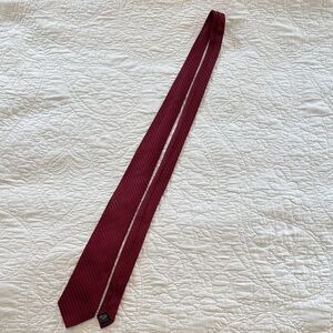 Men's Red/ Burgundy Solid Silk Tie - Classic Business Style